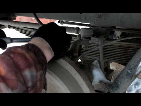 UAZ. PIVOT ADJUSTMENT. Eliminating front axle play.