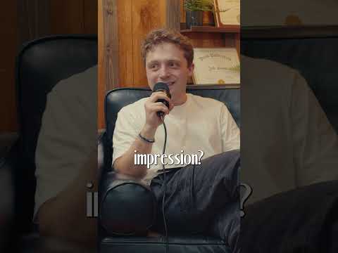 Chloe Fineman does her DREW BARRYMORE impression and it is...