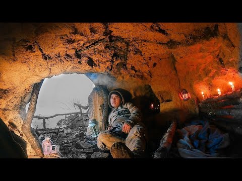 Surviving alone in the Andes. Underground shelter. BUSHCRAFT.  Camping in the rain