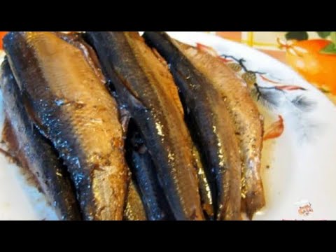 Sprats in oil. Homemade sprats are tastier than store-bought ones, and they cost many times less.