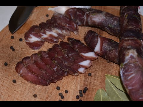 Сыровяленая колбаса "Мацыкова" по древнему украинскому рецепту. Классический способ приготовления.