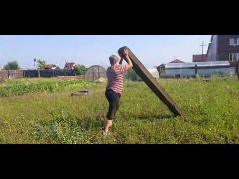 Как переносить шпалу,бревно - одному или Масаи шли сами.