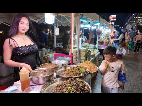 Amazing! Walking Tour in CAMBODIAN Street Food 2025 -  Explore Chaktomuk Night Market, Phnom Penh