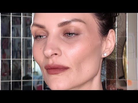 Flawless Skin Powder Foundation Hack for dry / mature / ageing skin