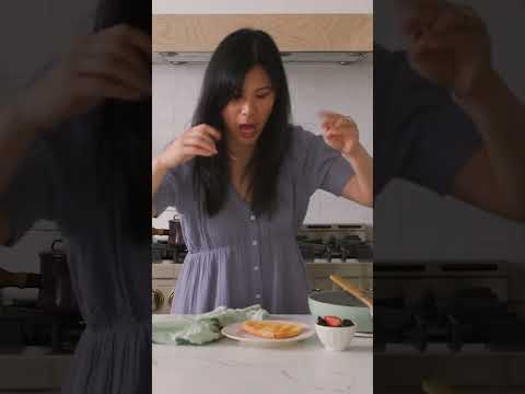 Start your day the HEALTHY way with my Mushroom and Spinach toast recipe! | HONEYSUCKLE