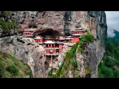 China’s 1,000-Year-Old Hanging House: Held by ONE Pillar?!