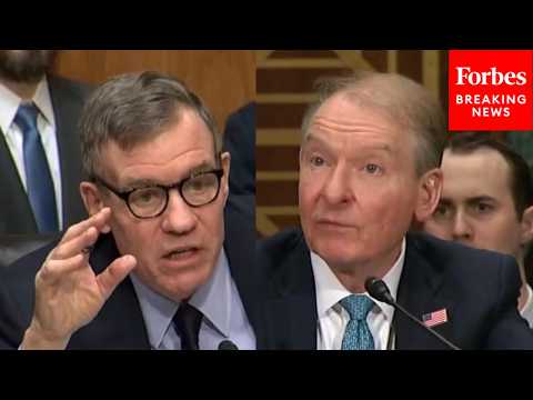 Mark Warner Asks SEC Chairman About Guardrails Against Illegal Trading Practices By AI-Traders
