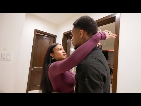 DDG Invites India Love To The Capaholics Mansion!