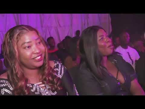 ABARIE.COM WOWS THE AUDIENCE WITH JOKES AT HIS COMEDY SHOW SFSG 2.0