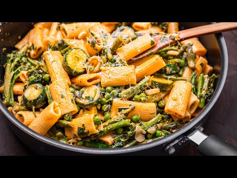 The Creamy Veggie Pasta My Family Begs Me To Make