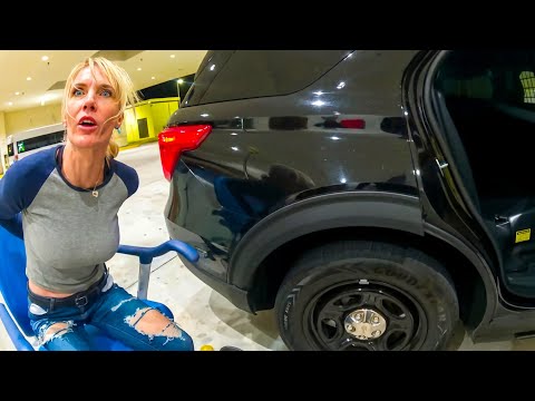 Most Cruel Rich Crazy Abusive Brat Treats Cops Like Servants, Spits on them When Caught for Crash