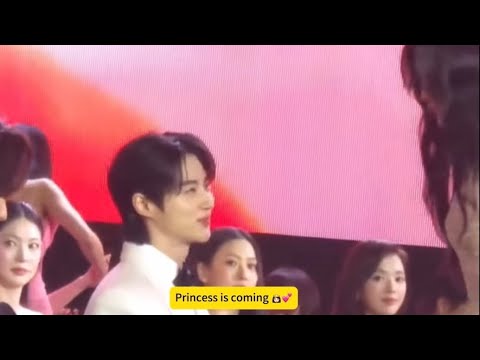 Woo Seok & Hye Yoon Love Story 💛💙 (Baeksang - according to timeline) | 변우석 김혜윤 러브 스토리 (타임라인에 따르면)