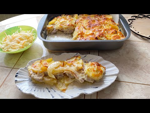 So delicious and simple! Oven-baked potatoes with meat. A delicious home-cooked lunch.