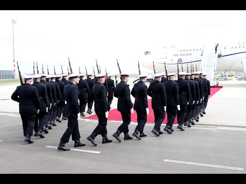 König Charles III. - Ankunft Flughafen BER