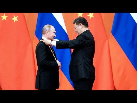 中华人民共和国“友谊勋章”首次颁授仪式举行 习近平向普京颁授“友谊勋章” | CCTV中文国际