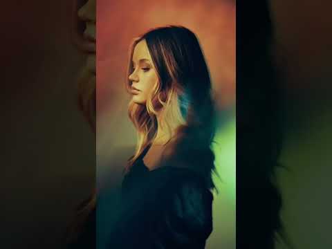 Want to see me shoot 62 unique portraits in 12 seconds?