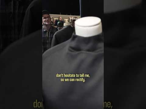 IS THERE AN ISSUE WITH THE MOUNTING OF THIS COSTUME? #shorts