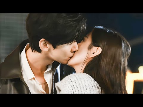 CEO Only Wants to Taste the Candy in Cinderella’s Mouth! 😳❤️‍🔥