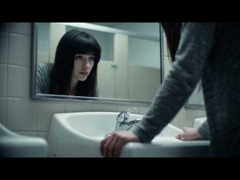 Quiet Girl Gets Humiliated at School, But She’s Not As Weak As She Looks