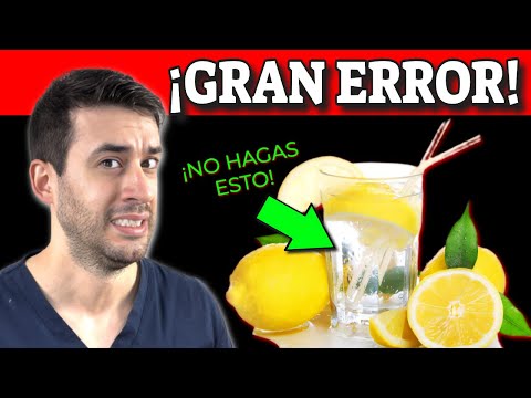 6 Mistakes People Make with Drinking Lemon Water (and Juice)