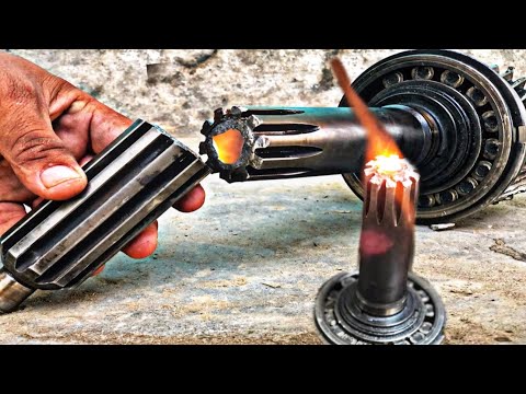 Unbelievable work for a young man repairing a broken input shaft |