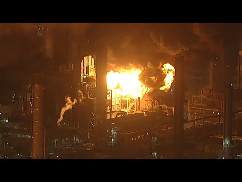 Massive fire erupts at Chevron refinery in El Segundo