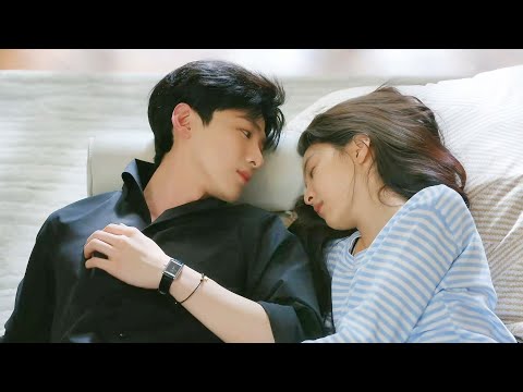 "The opportunity is reserved for Sang Yan."Wen Yifan hugged Sang Yan all night and hinted madly!