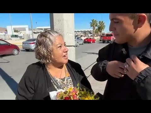 The reaction of this poor mother reuniting with his son after 17 years made us all cry 😭