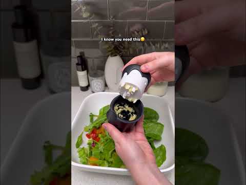 Gracula in action 🧛‍♂️#kitchengadgets