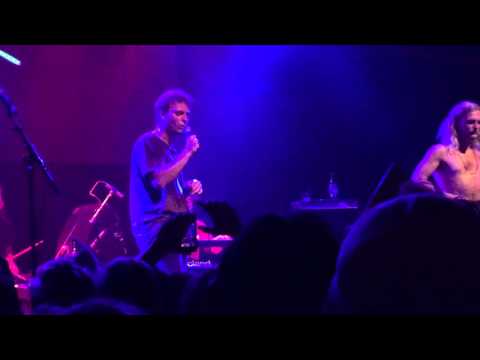 Mac DeMarco - Boston Royale - 08-11-2015 "Chamber of Reflection"