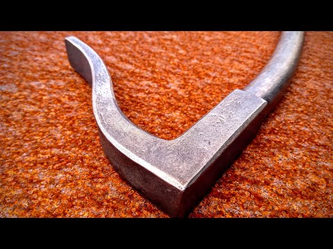 Blacksmithing - Forging a holdfast for the anvil