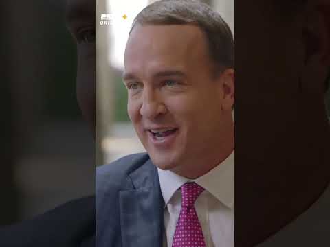 When Peyton Manning tried to pull a fake spike in a game 😂