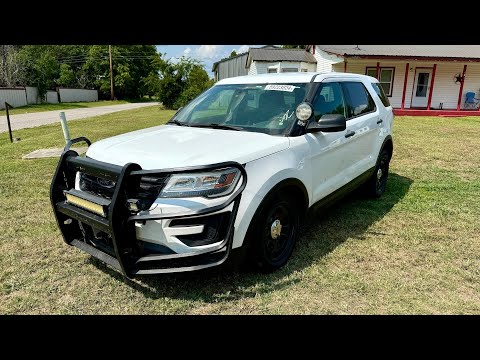I Won This Ford Explorer Police Car for $2000 and use it to Scare People! *IT WORKS*