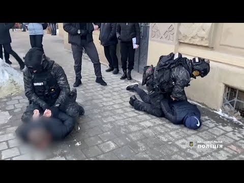 Розбійні напади на «криптовалютників»: Нацполіція викрила учасників озброєної злочинної організації