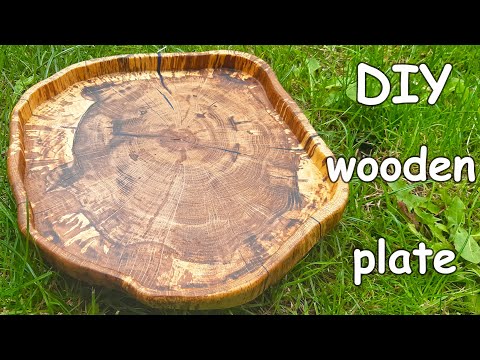 DIY wooden plate.