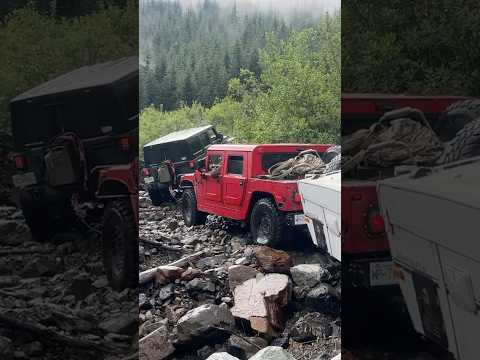 He’s Pulling WHAT!? Crazy Hummer H1 Recovery!