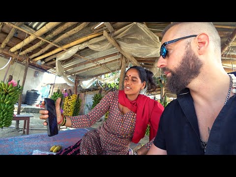 Harald & Kumar’s Romantic Deal with Khunkar Banana Lady 🍌