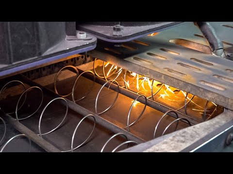 The entire production process from memory foam to springs and mattresses