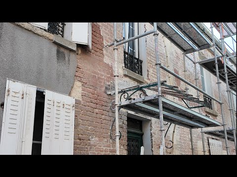 SAVING the Bricks of this old Paris Manoir Before it's Too Late