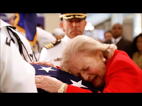 新婚丈夫战场遭遇意外，女子车站坚持痴等长达六十年，直到真相揭露才终于释怀！【光影】