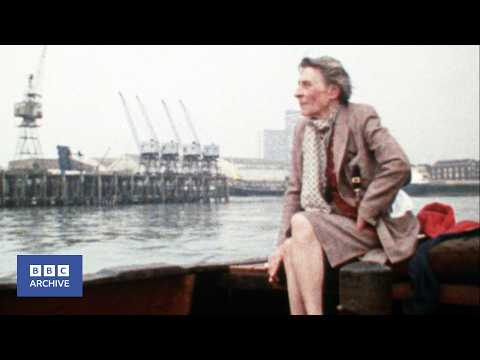 1972: Mother Thames - Lady of the London docks | Look Stranger | Weird and Wonderful | BBC Archive