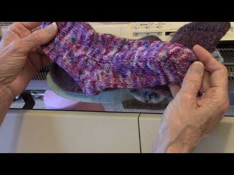 No Sew Sock by Diana Sullivan - for 4.5 mm knitting machines, no grafting, no ribber required!