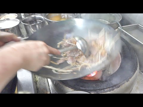 北角【乾炒牛河】人氣餐室 牛肉入口即化 #黑椒牛柳炒烏冬/楊州炒飯 粒粒分明 非常正！Popular restaurants wok gas dry fried Beef Noodles...