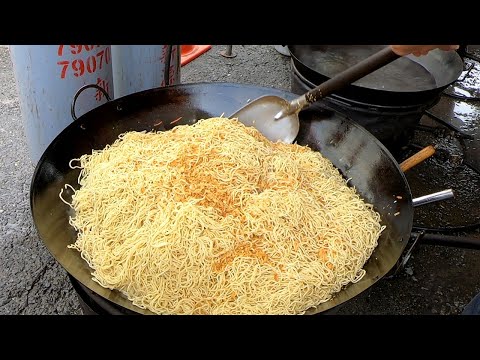 總舖師巨大炒麵 Giant Fried noodles- 台灣傳統飲食文化