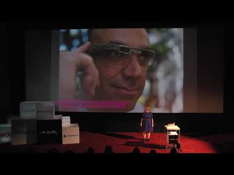 Solving common UX-pitfalls in Mixed Reality (DevReach 2018)