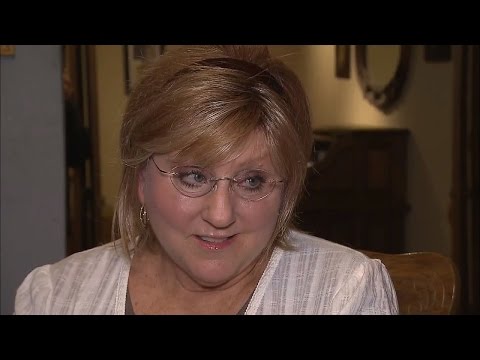 Little Boy Meets Woman Who Wrote Decades-Old Message in a Bottle He Found