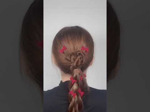 I made a Christmas-themed braid! #Hair #BraidedHair #HairTie