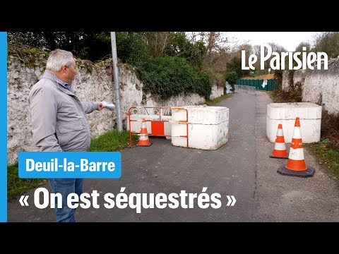 La mairie pose des blocs de béton devant la propriété de gens du voyage