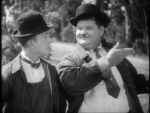 Laurel and Hardy - The Hoose Gow (1929)