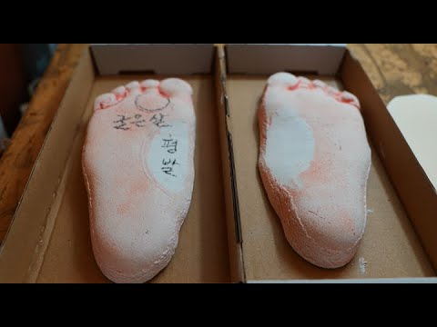 The process of making the world's most comfortable Chelsea boots. Korea’s best handmade shoemaker!